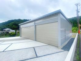 三重郡菰野町　S様邸 　イナバ　タフレージ　車庫　シャッターガレージ　3台用　外構