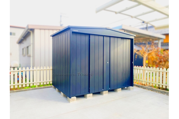 三重県桑名市　H様邸 　マツモト物置　MN-2618　BN色　デザイン物置　エクステリア　外構