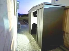 奈良県高市郡　M様邸 　マツモト物置　MN-2610　PG色　デザイン物置　エクステリア　外構　