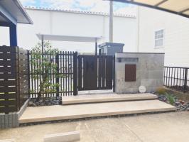 三重県鈴鹿市　H様邸　リクシル　開き門扉AA　TS1