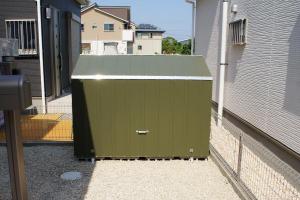 三重県四日市市　M様邸 　メタルシェッドTM3　デザイン物置　自転車倉庫　お庭　外構　