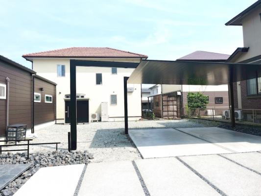 三重県津市　T様邸　リクシル(LIXIL) カーポートSC 2台用　駐車場　車庫　外構