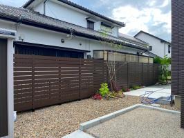 三重県四日市市　K様邸 　アーバンフェンス横張　おしゃれ外構　目隠しフェンス